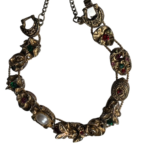 Vintage Victorian Revival Slide Charm Faux Pearl & Crystal Woman’s Bracelet - Picture 5 of 13